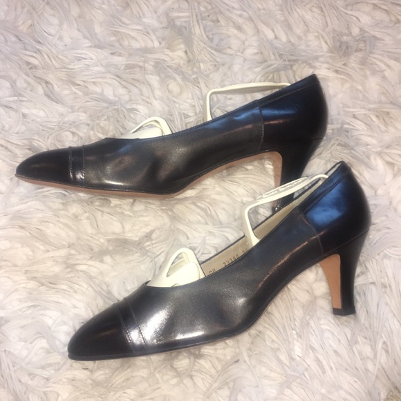 Salvatore Ferragamo Shoes - Ferragamo size 8 1/2 heels